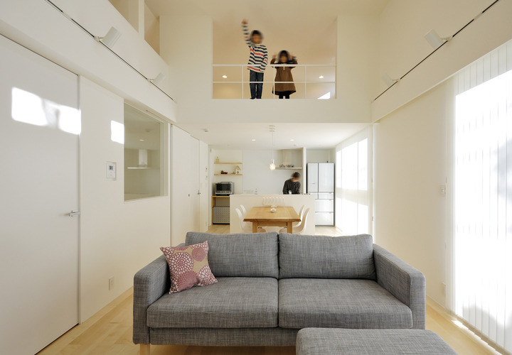 光が満ち溢れ、いつも家族が集まり愉しく住まうべく作られたＬＤＫ