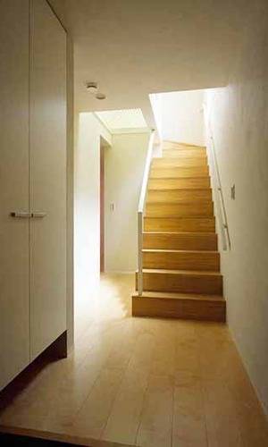 木の階段スペース