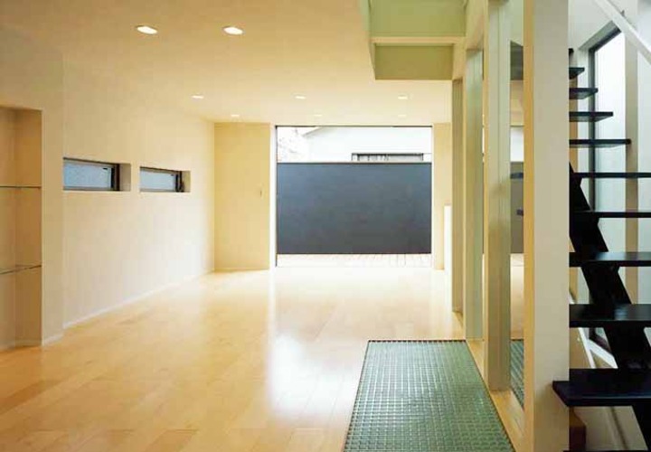 吹き抜けのリビング