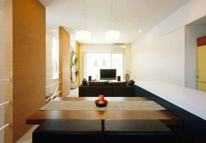 広々とした奥行きのリビング