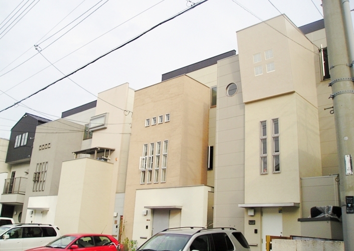 狭小地に建てた分譲住宅