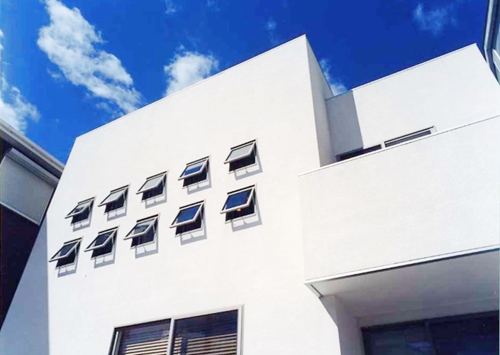 ニュートラルなデザイン住宅