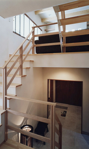 空間をつなぐ階段