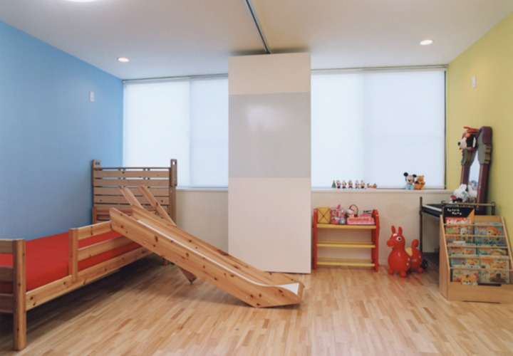 木のぬくもりを感じる子供部屋