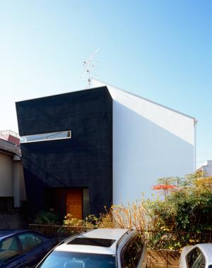 桜が咲くデザイナーズ住宅