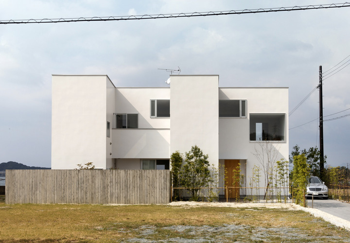 関西でも有数の観光地白浜のシーサイドに建つ家