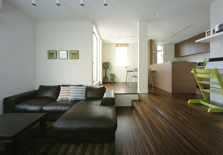 面積以上の心地良い奥行きと広がりを体感できるスキップフロア