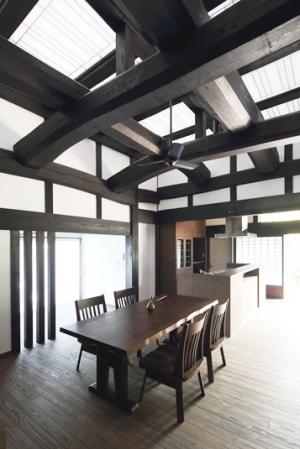 飯盛の民家　[軸組再生の住まい]