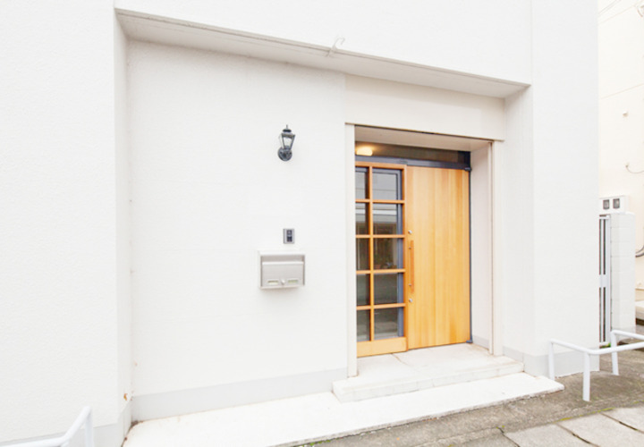1F 事務所　玄関　外側