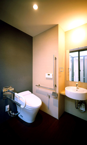 利用者に併せて設計したトイレ