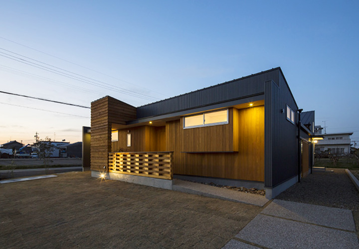 平屋の落ち着いた佇まい