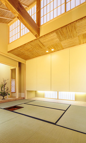 優しい光で包まれる茶室