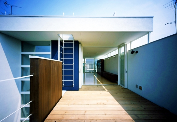 リビング・ダイニングからひと続きのテラス