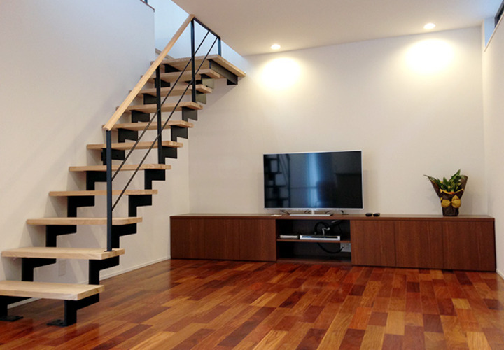 ﾘﾋﾞﾝｸﾞ階段