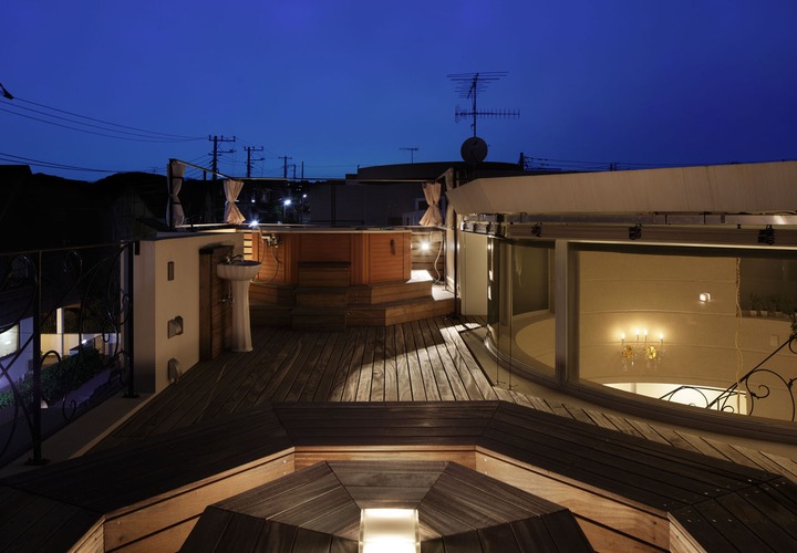 屋上ルーフバルコニー