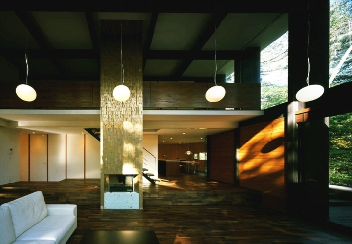 暖炉の炎と自然を見てリラックス