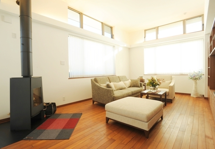 ゆったりと時が流れる落ち着いたリビング