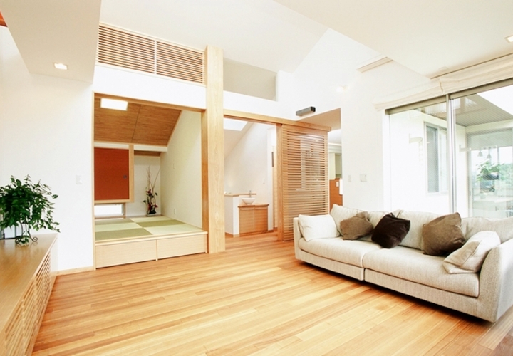 小上がり和室の畳下は収納を兼ねる