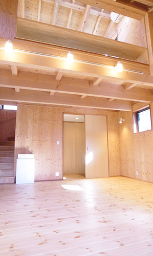 間接照明でよりナチュラルな雰囲気に