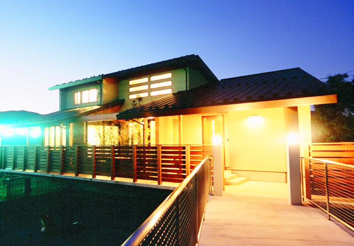 玄関から見た夜景風景