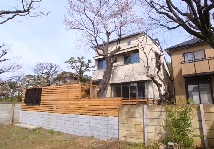 自然と共存する外観