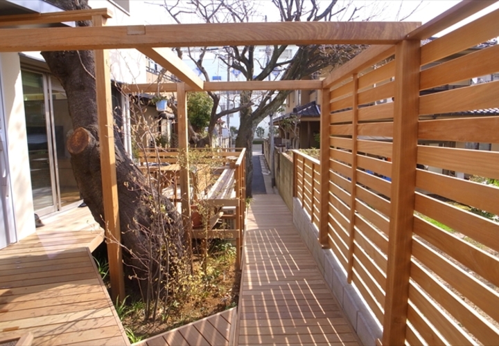 遊歩道のような空間