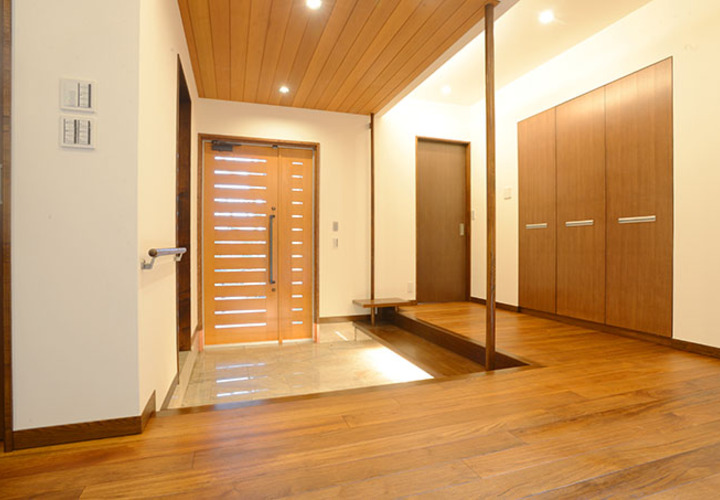 広々スペースの玄関ホール