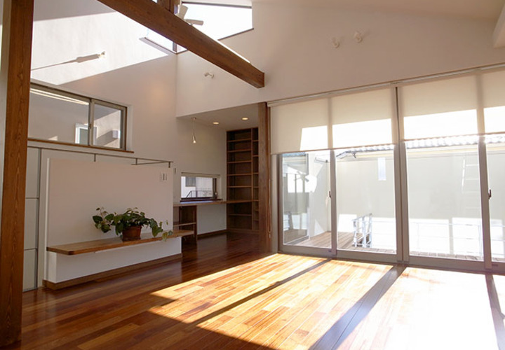 プライバシーを確保した採光窓