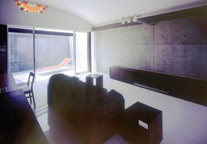 ２階の広間：リビングとパティオ