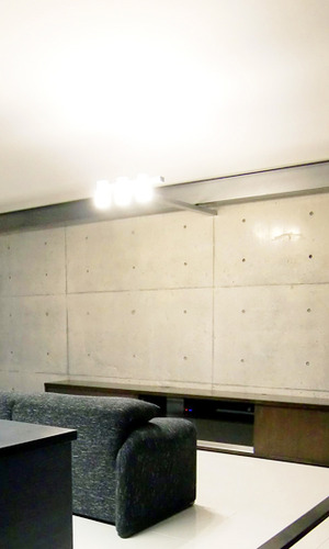 広間の特注照明