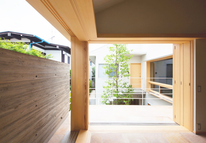 全開できる木製サッシ