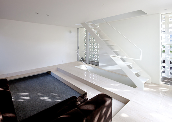 LIGHT SCREEN､ﾘﾋﾞﾝｸﾞ