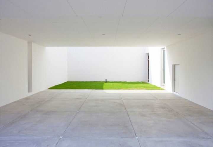 ガレージ・コート