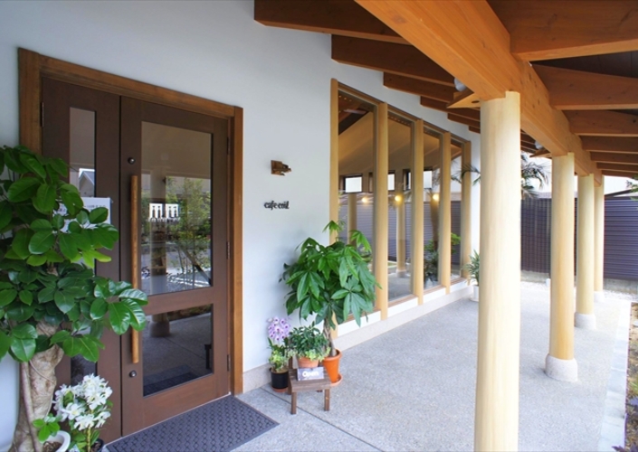 カフェ付きＳ邸