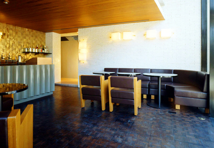 1階のカフェエントランス