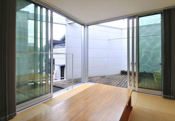 2階居間（和室）