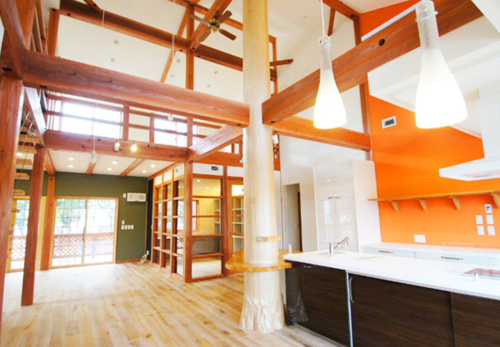 ダイニングスペースより松原を望む