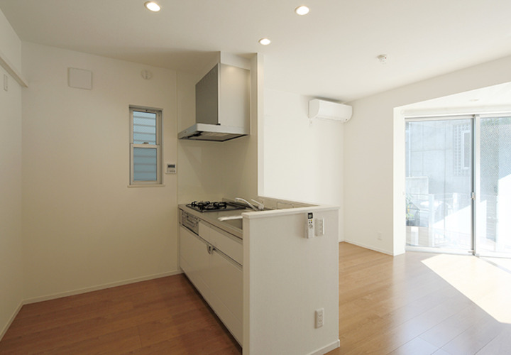 家族が集うリビング・キッチン