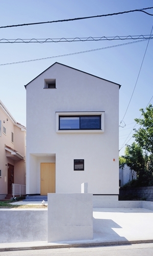 シンプルで主張しない外観