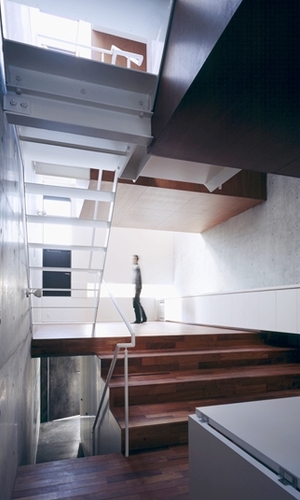 スタイリッシュなリビングダイニング1