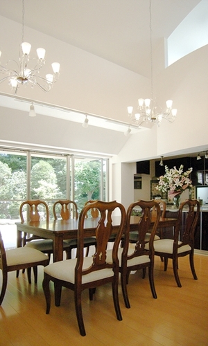 リビングダイニング