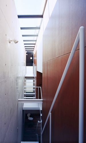 トップライトと風を通す窓