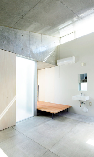 採光を考えた天井窓