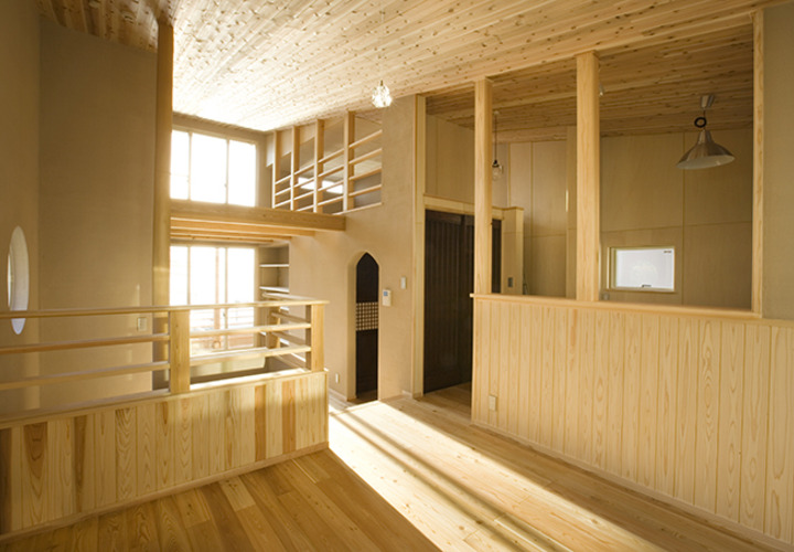 木材にこだわった温かみのある室内