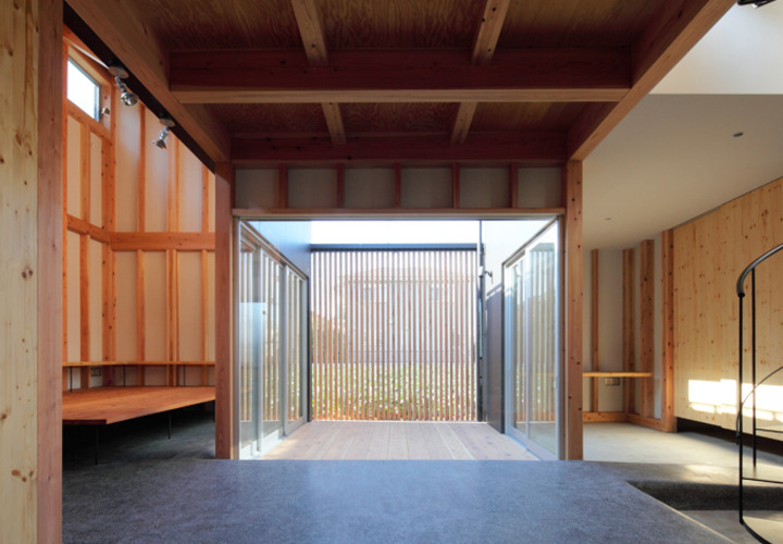 ディスプレイされた中庭