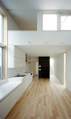 リビングから南側を見る