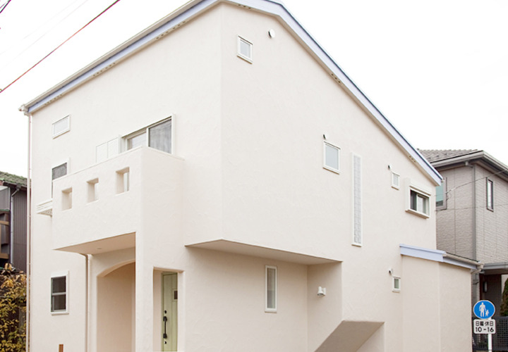 ホワイトでまとめられた外観