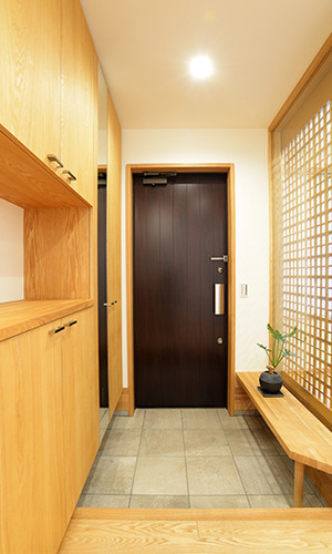 １階玄関-親世帯二人用