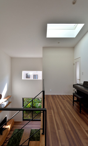 ピアノのある吹き抜け