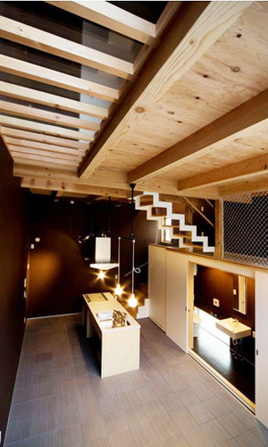 ロフトと吹抜けのあるＬＤＫ